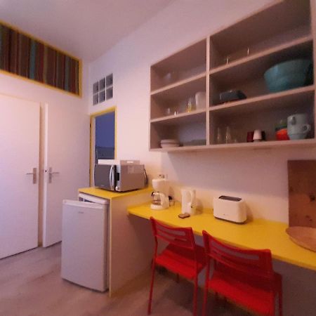 Residence Les Volets Bleus: Studio De 30 M² Classe 2 * روشفور المظهر الخارجي الصورة